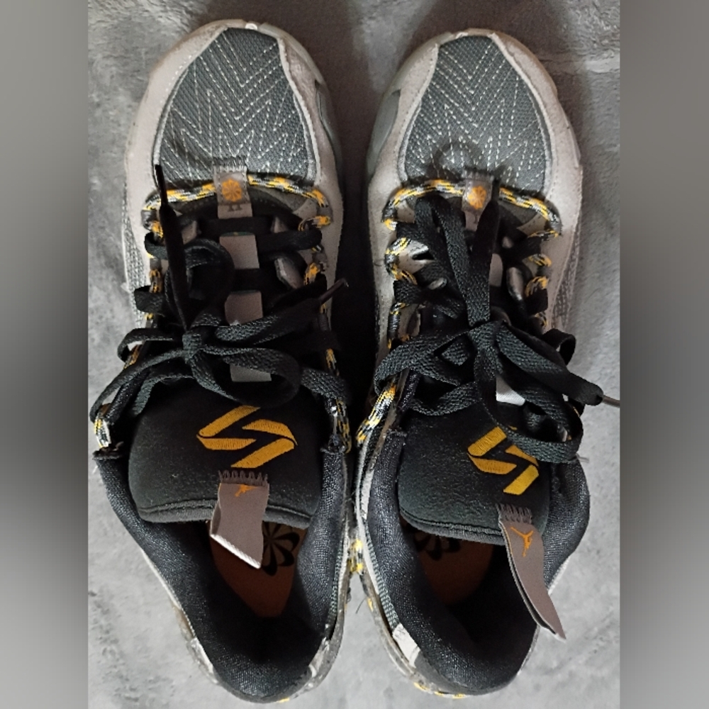 Jordan Black and Yellow Men's Sneakers.        Jordan Luka 2 'Caves'